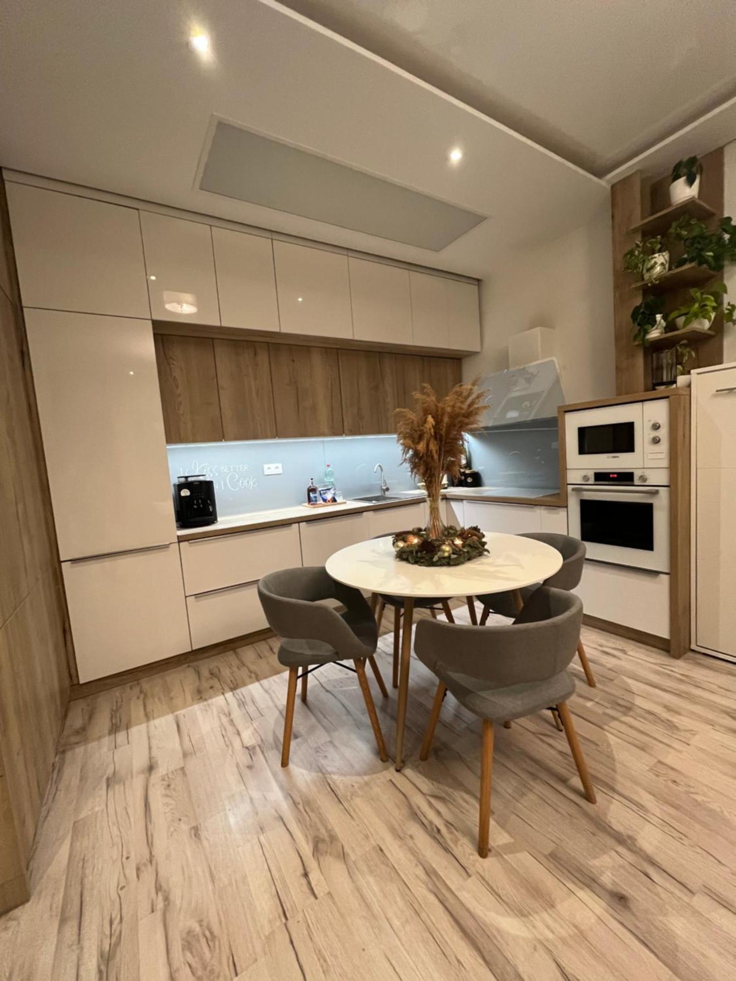 Cozy Apartment Bratislava Ngoại thất bức ảnh